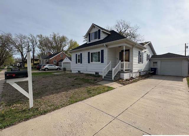 Property at 1626 N C St, Fremont, NE 68025, 3 beds, 2.5 baths