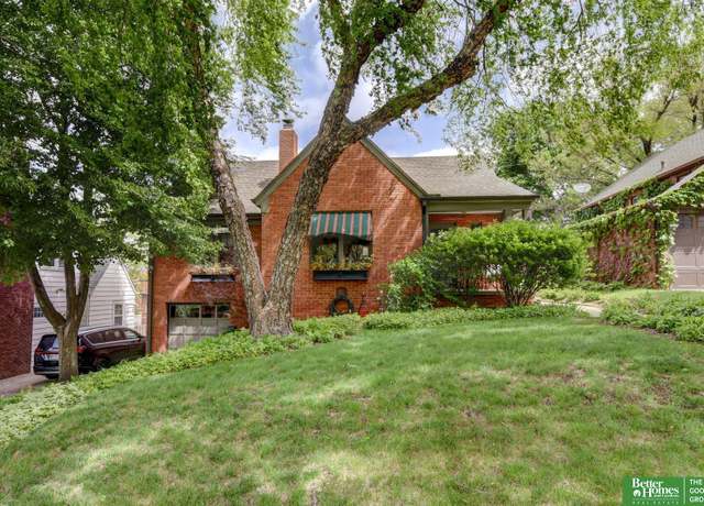 Property at 4316 Hickory St, Omaha, NE 68105-9999, 1 bed, 2 baths