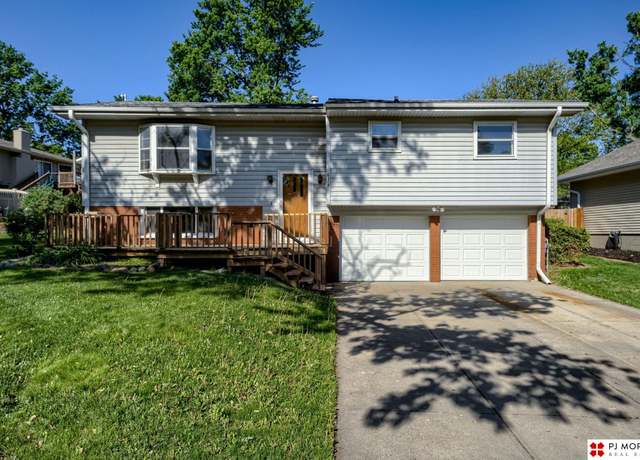 Property at 6318 S 139 St, Omaha, NE 68137, 3 beds, 1.5 baths