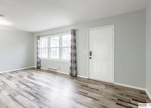 Property at 6157 & 6159 Hillsdale Ave, Omaha, NE 68117, 8 beds, 3 baths