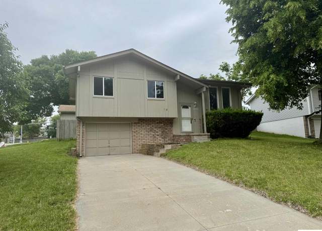 Property at 13555 Polk St, Omaha, NE 68137, 3 beds, 2.5 baths