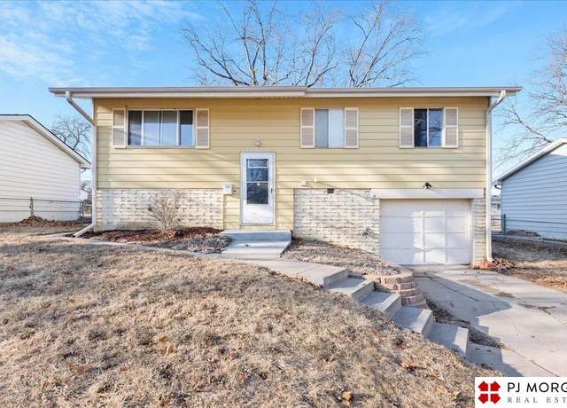 Property at 14030 Orchard Ave, Omaha, NE 68137, 3 beds, 2 baths
