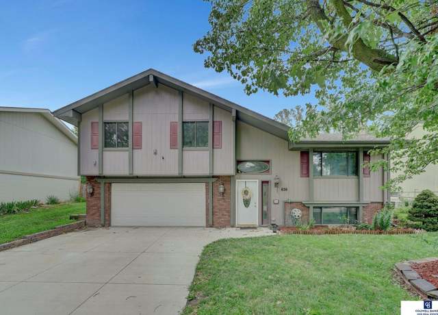 Property at 636 W Joel St, Lincoln, NE 68521, 3 beds, 1.5 baths