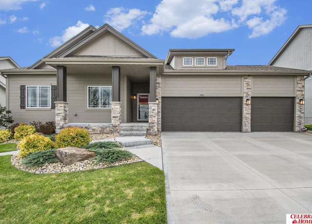 Property at 12014 S 107 St, Papillion, NE 68046, 4 beds, 3 baths