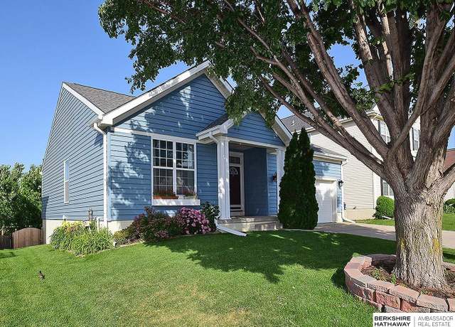 Property at 7914 N 152 St, Bennington, NE 68007, 3 beds, 2.5 baths