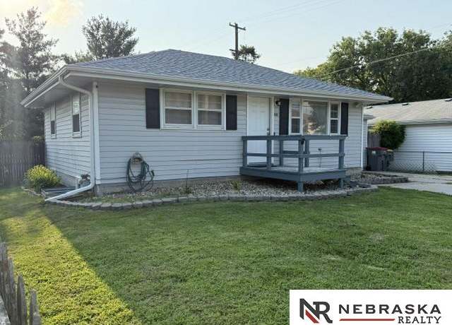 Property at 3219 N 63rd St, Lincoln, NE 68507, 4 beds, 2 baths