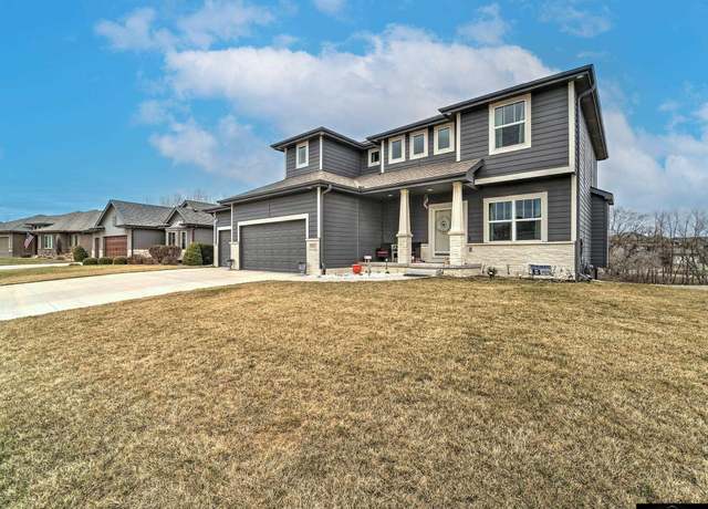 Property at 8636 N 169 St, Bennington, NE 68007, 7 beds, 4.5 baths