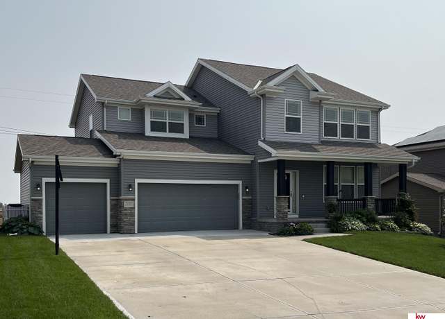 Property at 21327 Quarry Ln, Gretna, NE 68028, 5 beds, 2.5 baths