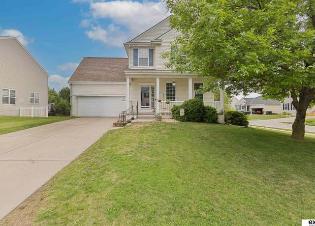 Property at 19827 E West Plains Rd, Gretna, NE 68028, 4 beds, 2.5 baths