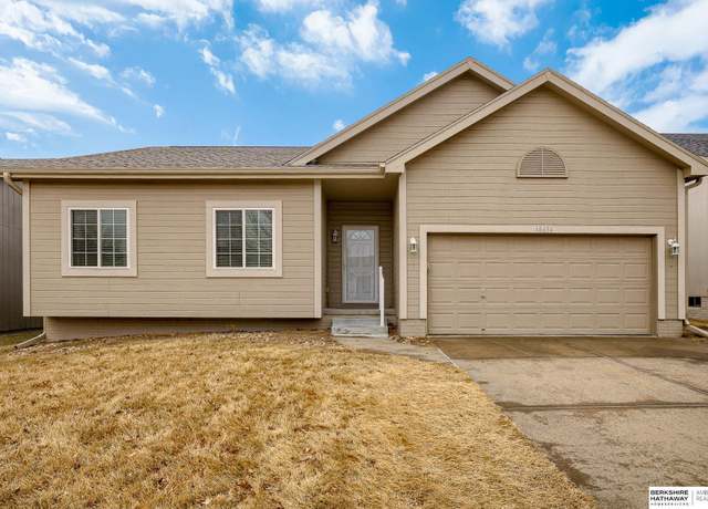 Property at 18634 L Cir, Omaha, NE 68135, 4 beds, 3 baths