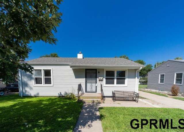 Property at 1708 N Huston Ave, Grand Island, NE 68803, 2 beds, 2 baths
