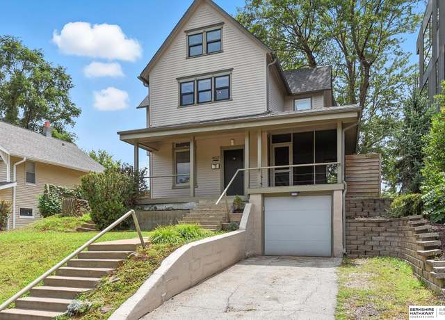 Property at 4625 Capitol Ave, Omaha, NE 68132, 4 beds, 2.5 baths