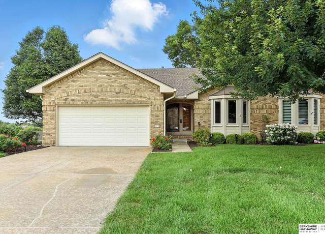 Property at 13218 Willis Cir, Omaha, NE 68164, 3 beds, 3 baths