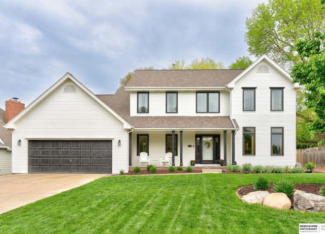 Property at 16324 C St, Omaha, NE 68130, 4 beds, 3.5 baths