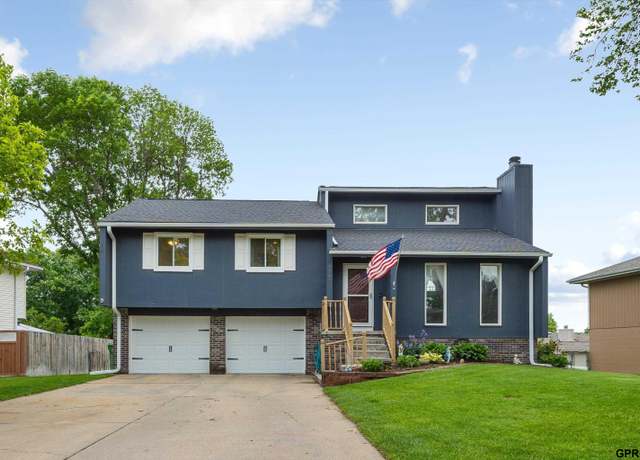 Property at 9701 S 24th St, Bellevue, NE 68123, 4 beds, 2.5 baths
