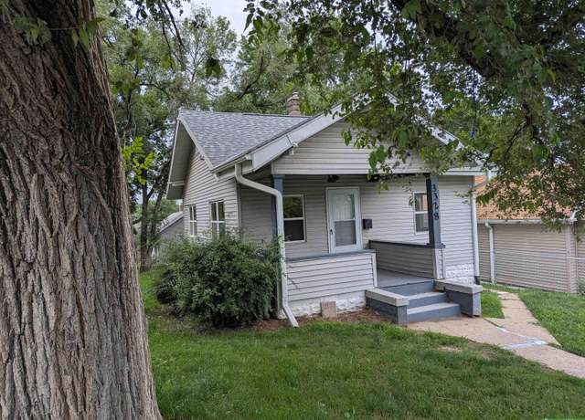 Property at 3328 Grand Ave, Omaha, NE 68111, 3 beds, 2 baths