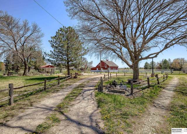 Property at 318 E Maple St, Orleans, NE 68966