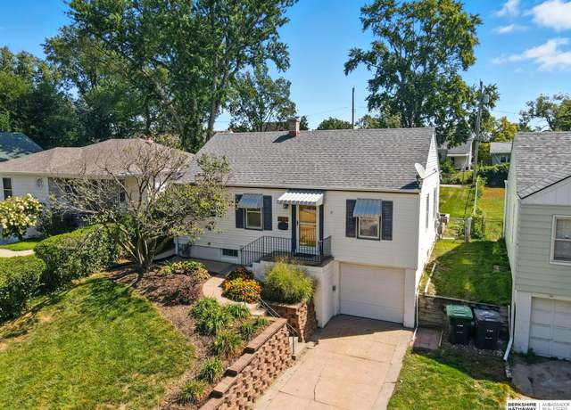 Property at 1927 S 61st St, Omaha, NE 68106, 2 beds, 1 bath