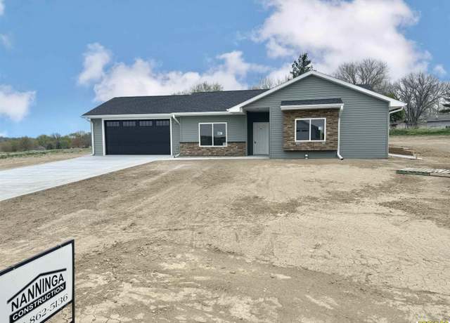 Property at 1709 Morgan Dr, Nebraska City, NE 68410, 2 beds, 2 baths