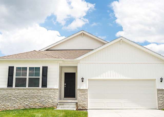 Property at 7214 S 205th St, Gretna, NE 68028, 4 beds, 3 baths