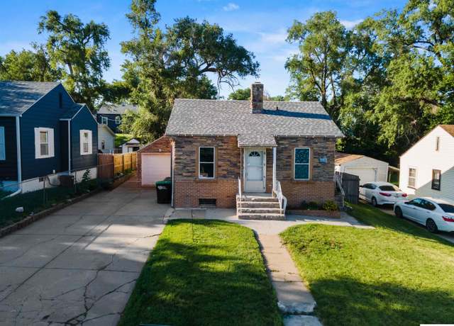 Property at 3486 Jefferson St, Omaha, NE 68107, 2 beds, 2 baths