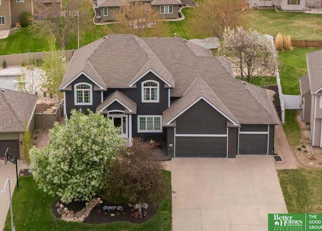 Property at 7311 S 171st St, Omaha, NE 68136, 4 beds, 3.5 baths
