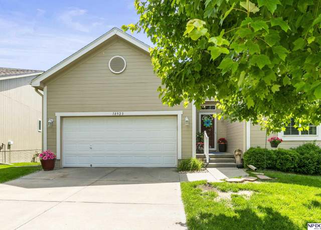 Property at 18923 Holmes St, Omaha, NE 68135, 3 beds, 3 baths