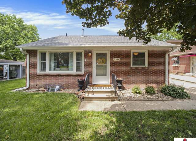 Property at 5314 Myrtle St, Lincoln, NE 68506, 2 beds, 1.5 baths