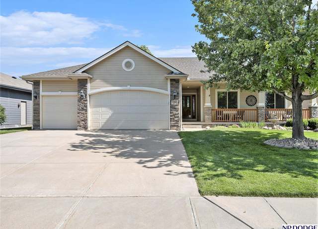 Property at 17224 Sage St, Omaha, NE 68136, 4 beds, 3 baths