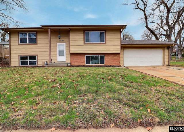 Property at 3620 N 77th St, Omaha, NE 68134, 5 beds, 2 baths
