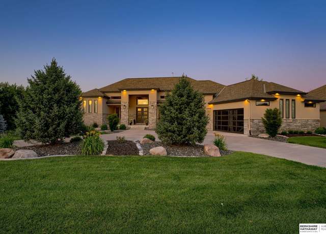 Property at 1909 S 214th St, Omaha, NE 68022, 5 beds, 4 baths