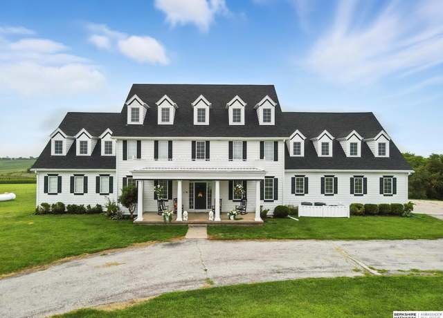 Property at 9116 N 180th St, Bennington, NE 68007-3210, 6 beds, 4.5 baths