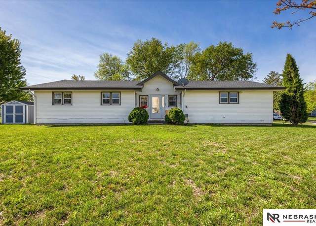 Property at 14231 US Hwy 6, Waverly, NE 68462, 4 beds, 2.5 baths
