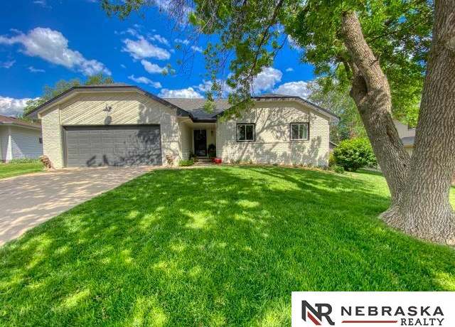Property at 811 Tara Rd, Papillion, NE 68046, 3 beds, 2.5 baths