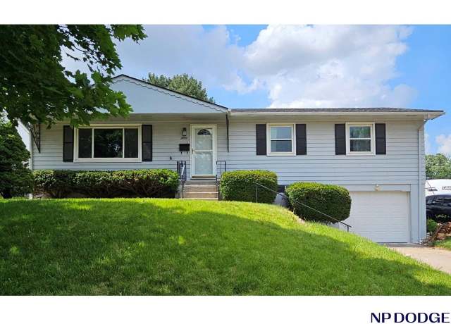 Property at 14006 Ohern St, Omaha, NE 68137-1557, 3 beds, 1 bath