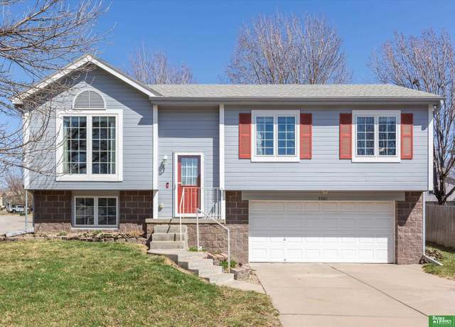 Property at 5501 S 190 Ter, Omaha, NE 68135, 3 beds, 2 baths