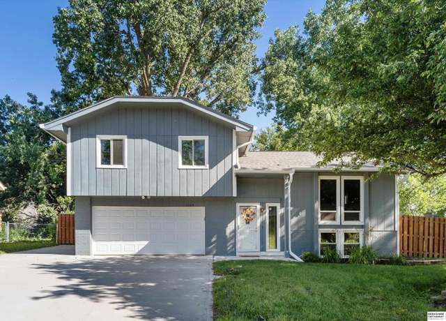 Property at 12614 Miami St, Omaha, NE 68164, 3 beds, 2.5 baths