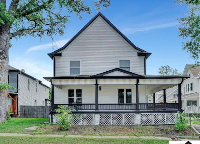 Property at 236 S 27th St, Lincoln, NE 68510, 4 beds, 2.5 baths