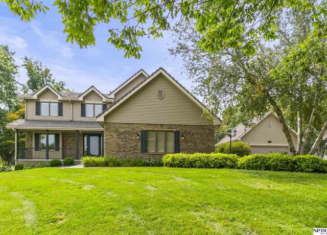 Property at 20805 Corral Rd, Omaha, NE 68022, 4 beds, 3.5 baths