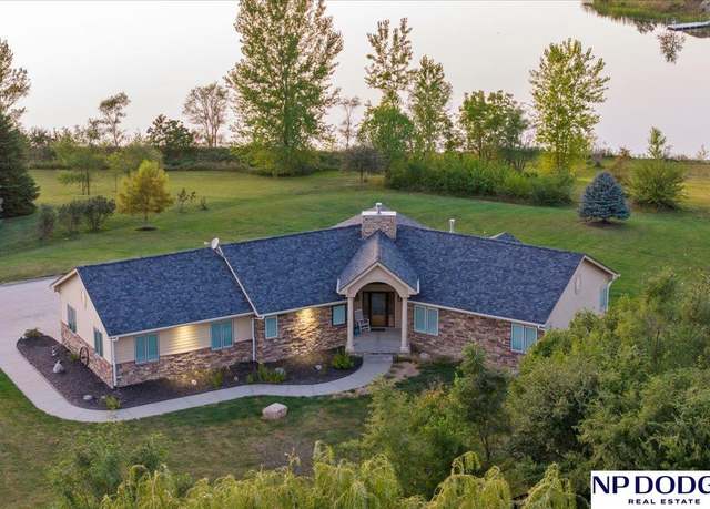 Property at 23054 Chamois Cir, Glenwood, IA 51534, 4 beds, 3 baths