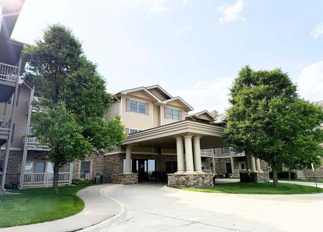 Property at 5831 Enterprise Dr #308, Lincoln, NE 68521, 2 beds, 2 baths