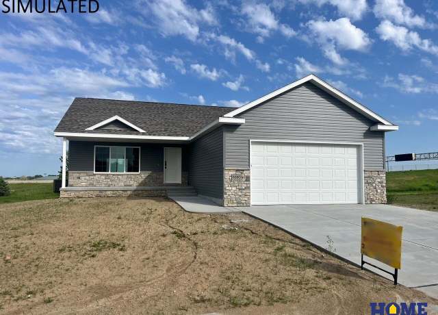 Property at 7233 NW 19th St, Lincoln, NE 68521, 4 beds, 3 baths