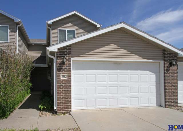 Property at 3552 O'sullivan Rd, Lincoln, NE 68516, 2 beds, 2.5 baths