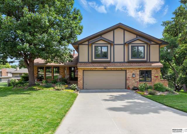 Property at 16604 Cedar Cir, Omaha, NE 68130, 5 beds, 3.5 baths
