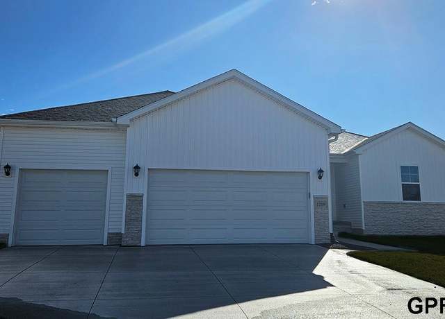 Property at 12305 S 204th Ave, Gretna, NE 68028, 4 beds, 3.5 baths