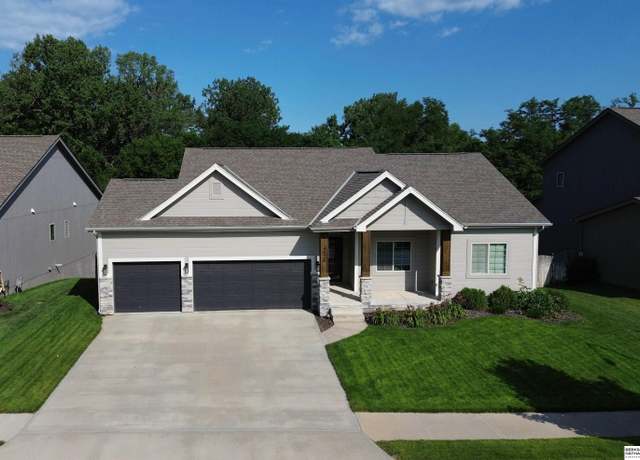 Property at 4526 S 199th Ave, Omaha, NE 68135, 4 beds, 3 baths
