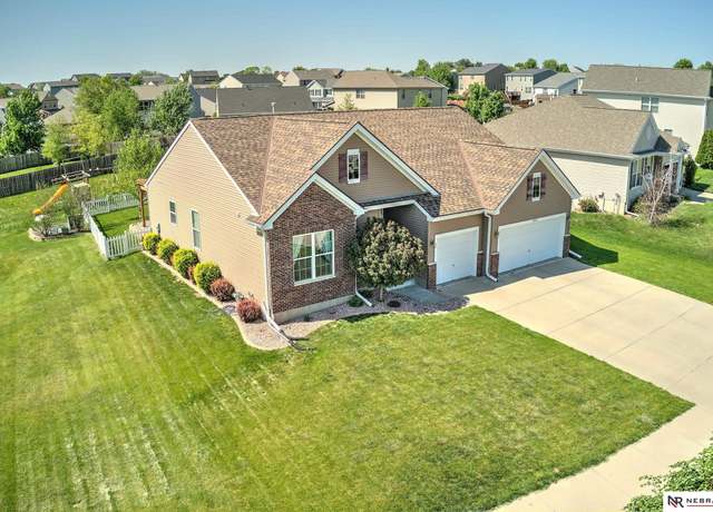 Property at 8710 N Hws Cleveland Blvd, Bennington, NE 68007, 3 beds, 2 baths