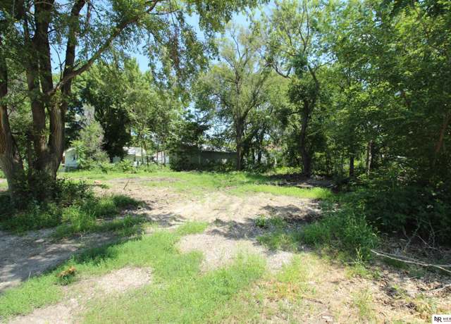 Property at 1642 Oak Ave, Crete, NE 68333