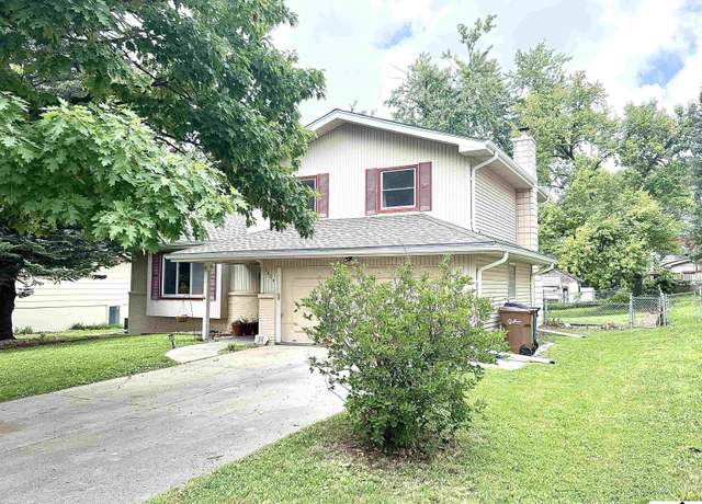 Property at 2804 Greensboro Ave, Bellevue, NE 68005, 3 beds, 2.5 baths