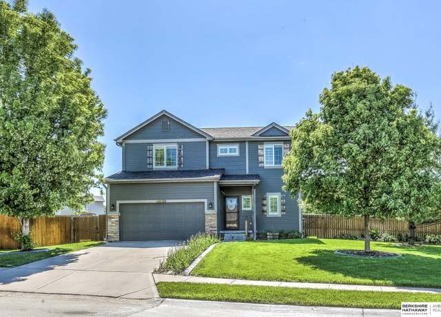 Property at 4525 N 167th St, Omaha, NE 68116, 3 beds, 3.5 baths